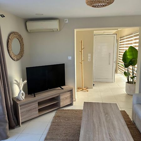 Filoxenia City Apartment Zakintos Dış mekan fotoğraf